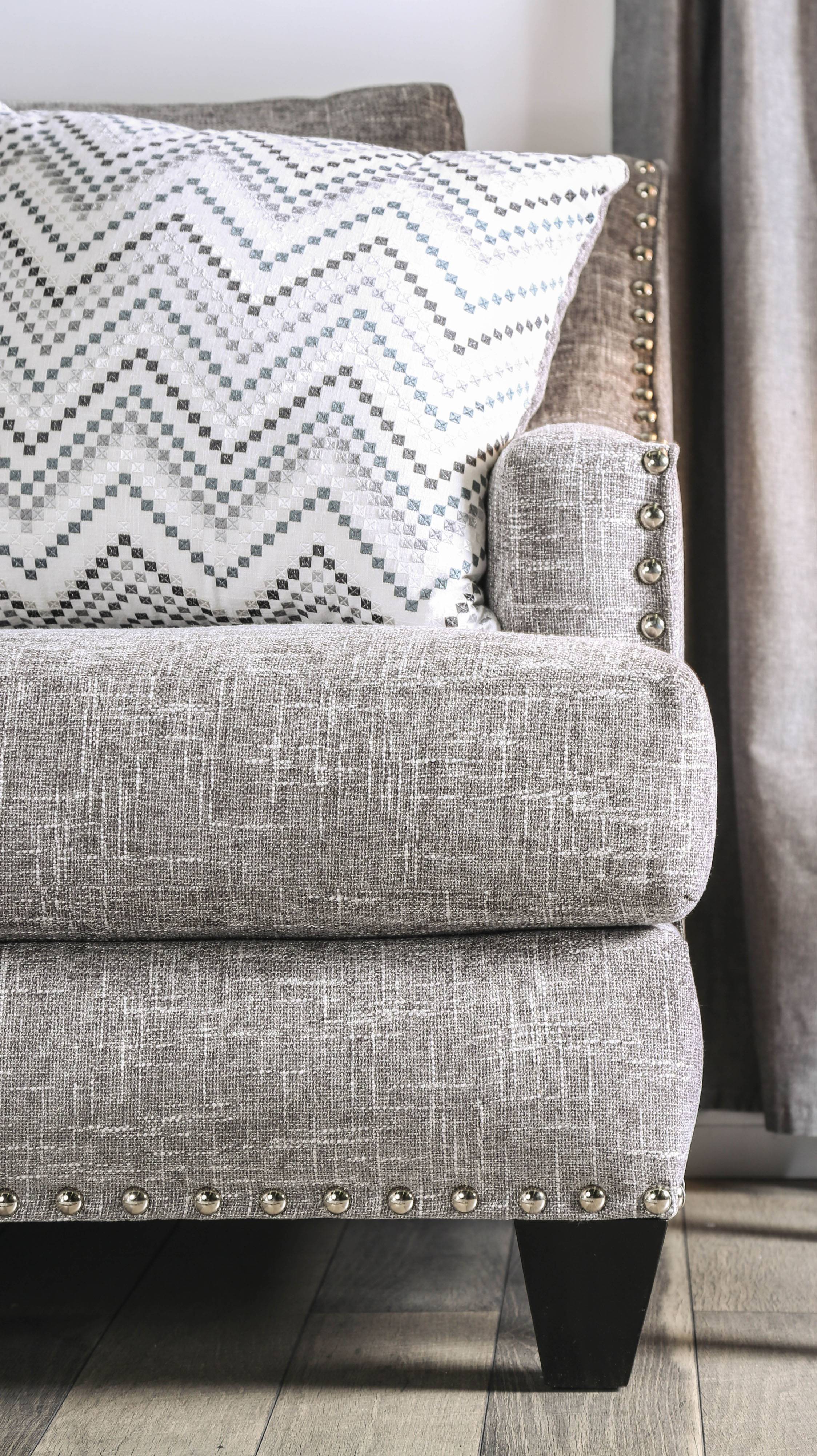 Peri Traditional Upholstered Loveseat
